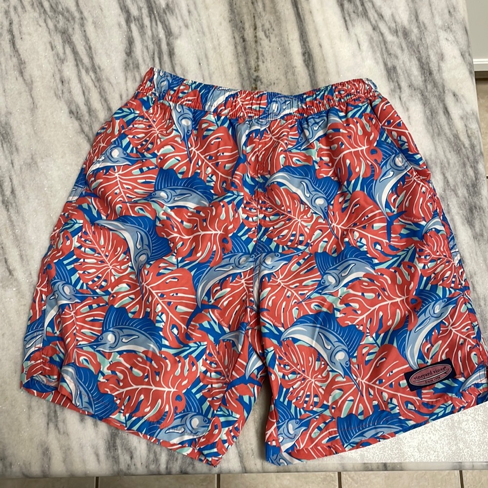 Vineyard vines chappy swim trunks size small